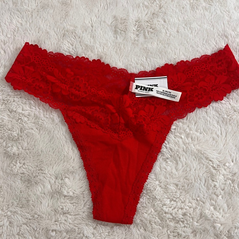 Victoria's Secret PINK Red Floral Lace Ribbed Cotton Thong Panty Medium NWT Soft